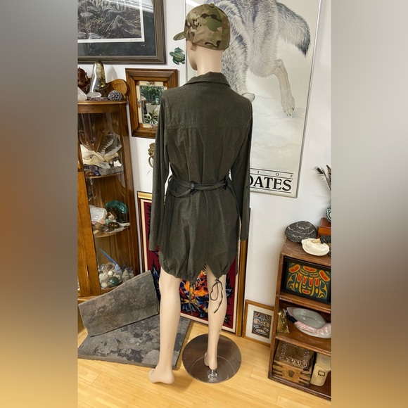 Dark Green Military Style Button Down Jacket - Picture 4 of 12